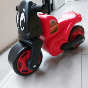 Moto giocattolo